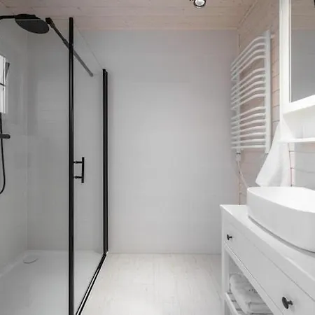 Beachside House In Kopa With Heated Pool Hébergement de vacances