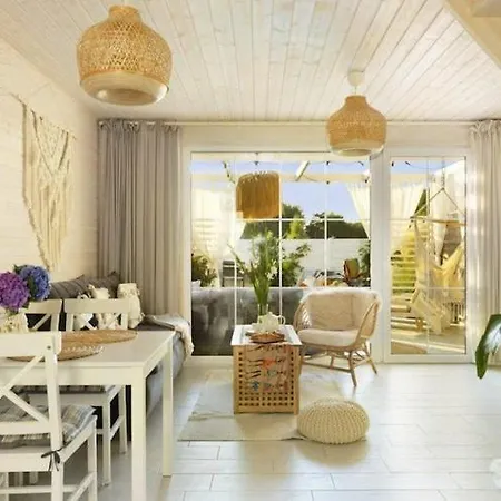 Beachside House In Kopa With Heated Pool Hébergement de vacances